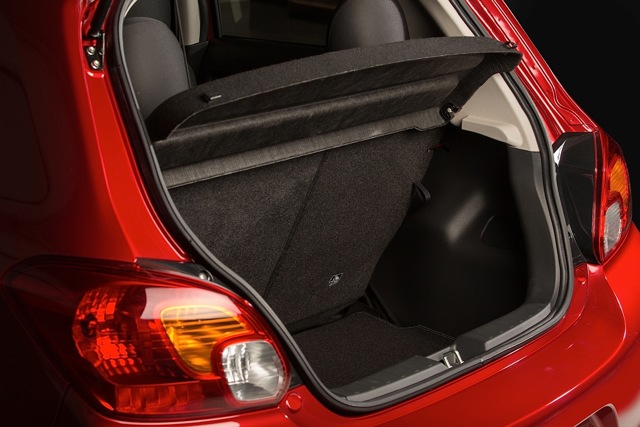 Mitsubishi Mirage Foto 71