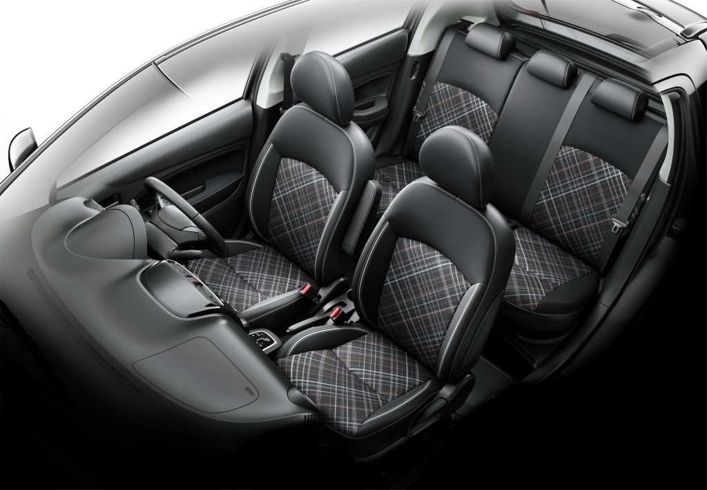 Mitsubishi Mirage photo 12