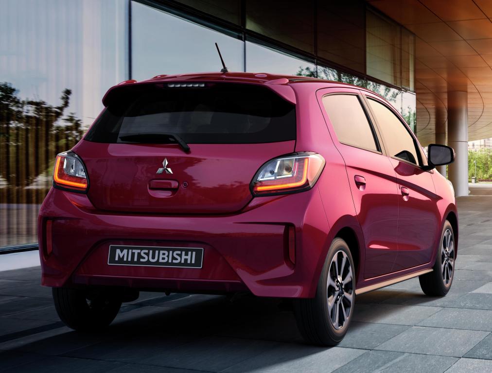 Mitsubishi Mirage photo 5