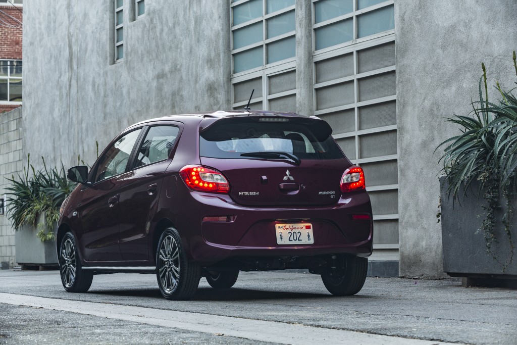 Mitsubishi Mirage photo 6