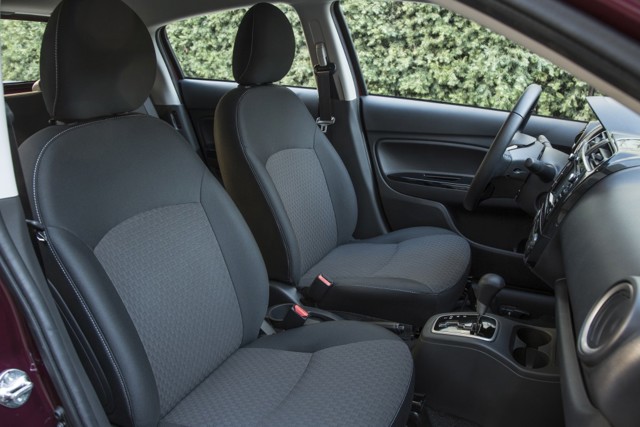 Mitsubishi Mirage photo 22