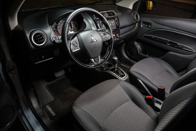 Mitsubishi Mirage photo 27