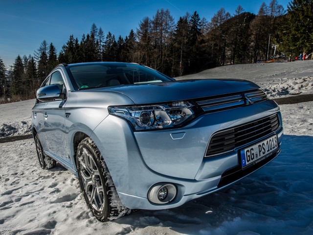 Mitsubishi Outlander / Airtrek photo 69