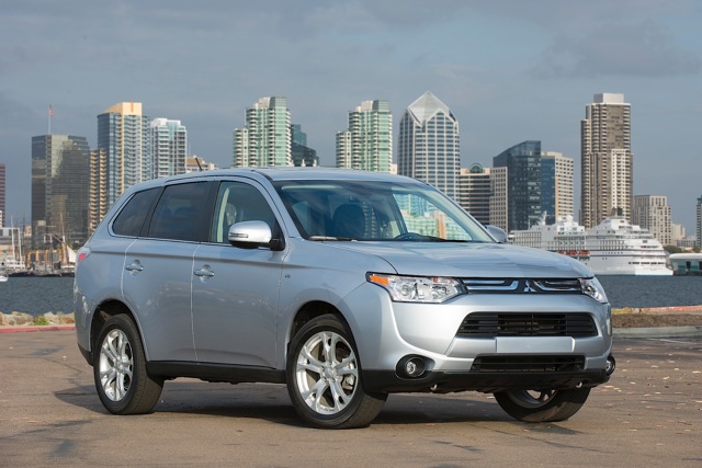 Mitsubishi Outlander / Airtrek photo 8