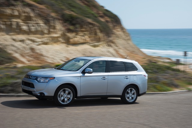 Mitsubishi Outlander / Airtrek photo 15