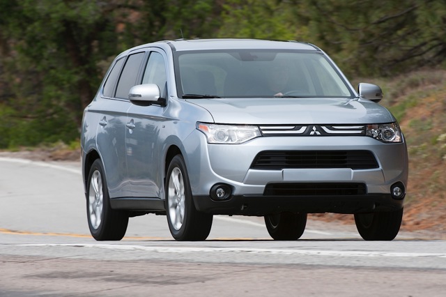 Mitsubishi Outlander / Airtrek photo 31