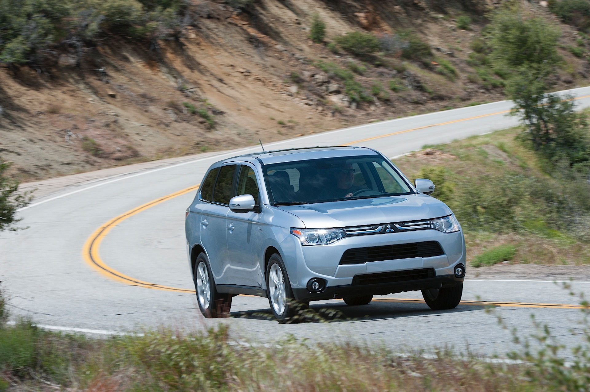 Mitsubishi Outlander / Airtrek photo 33