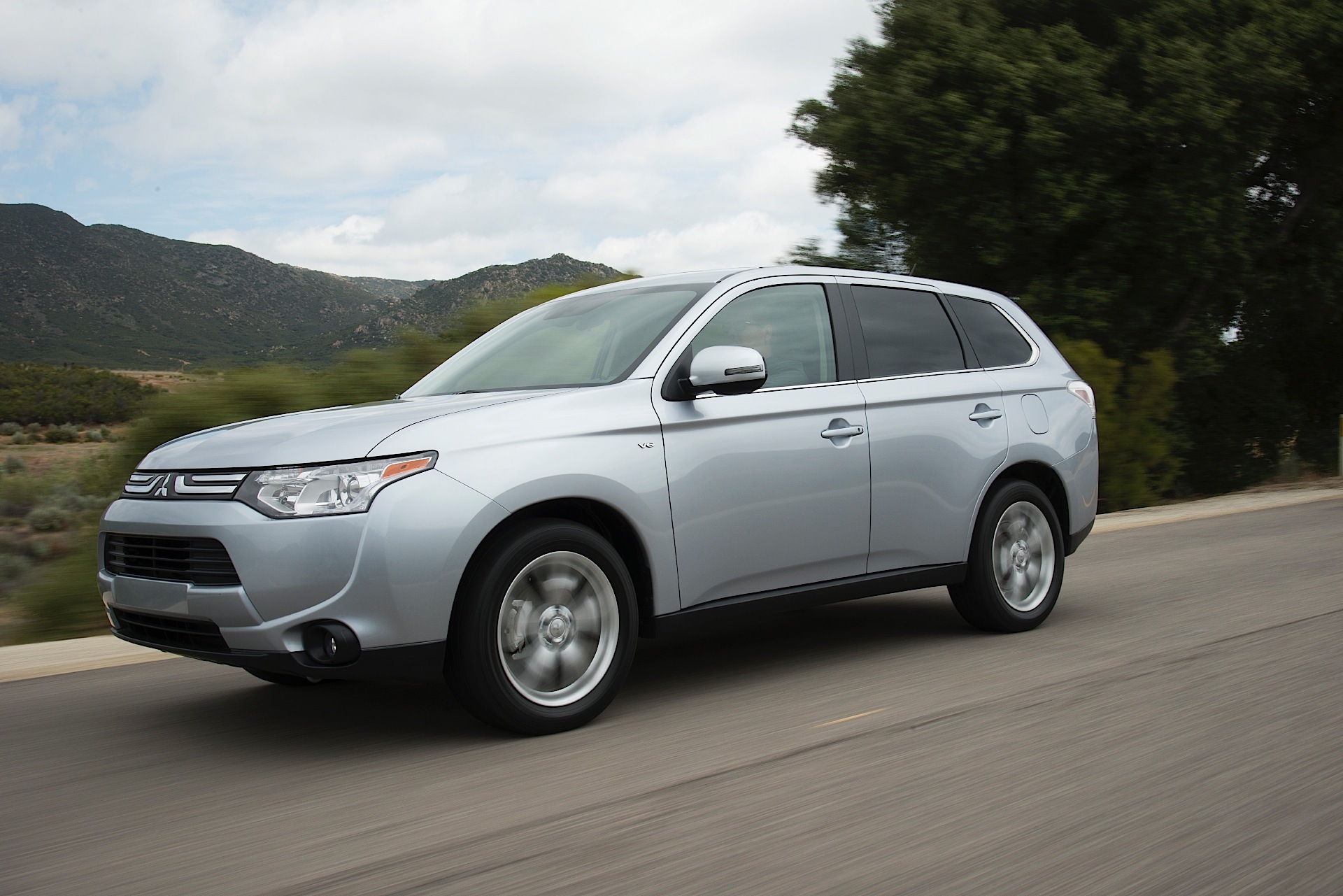 Mitsubishi Outlander / Airtrek photo 35