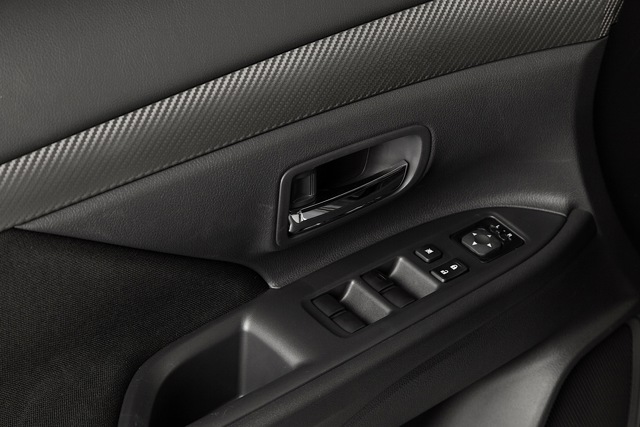 Mitsubishi Outlander / Airtrek photo 101