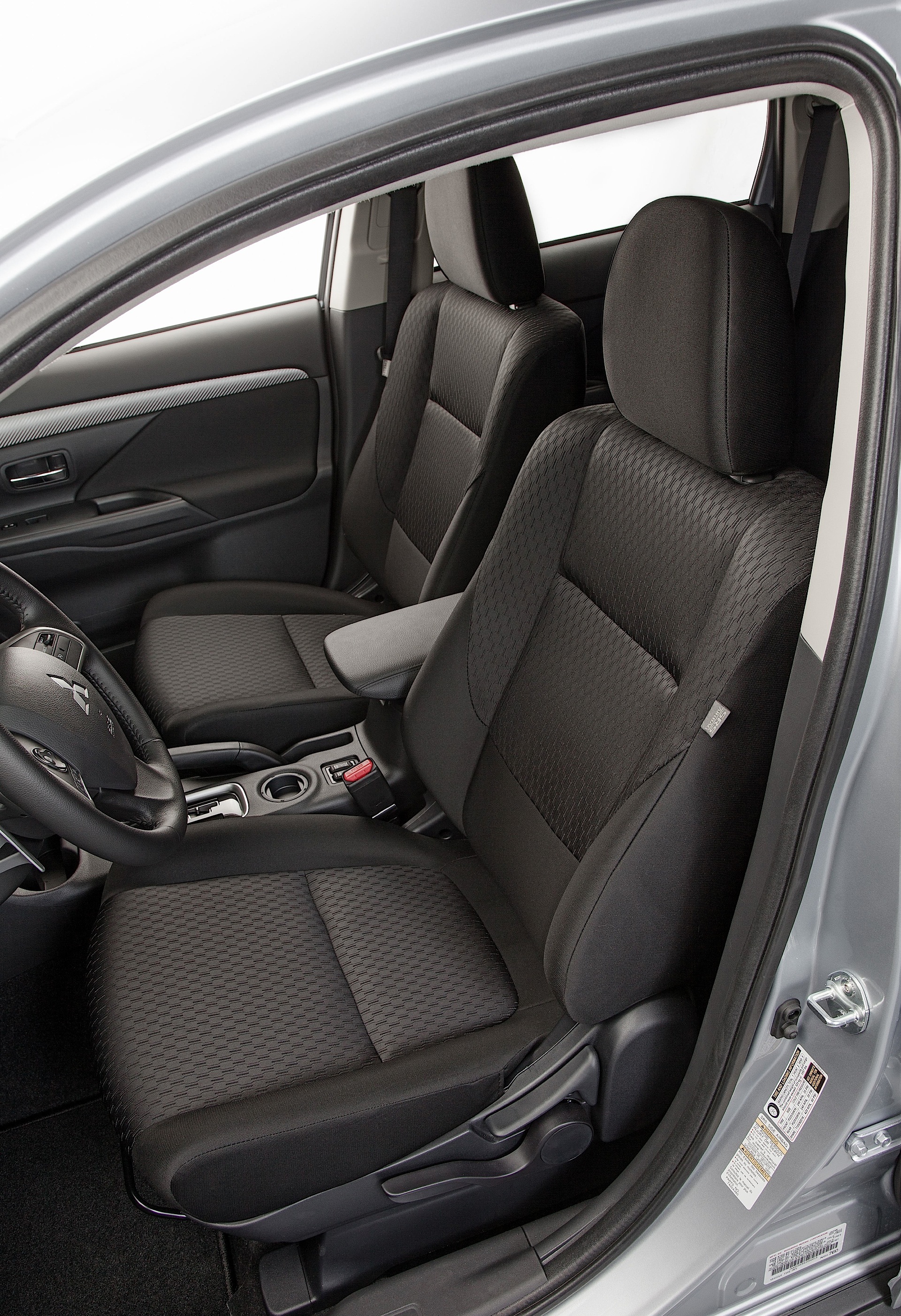 Mitsubishi Outlander / Airtrek photo 103