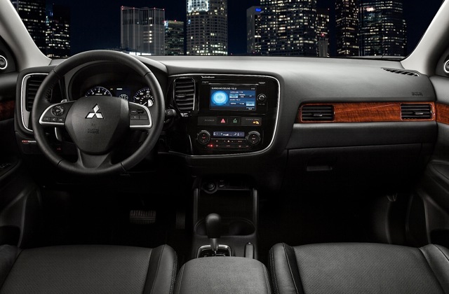 Mitsubishi Outlander / Airtrek photo 107