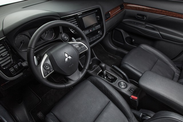 Mitsubishi Outlander / Airtrek photo 112