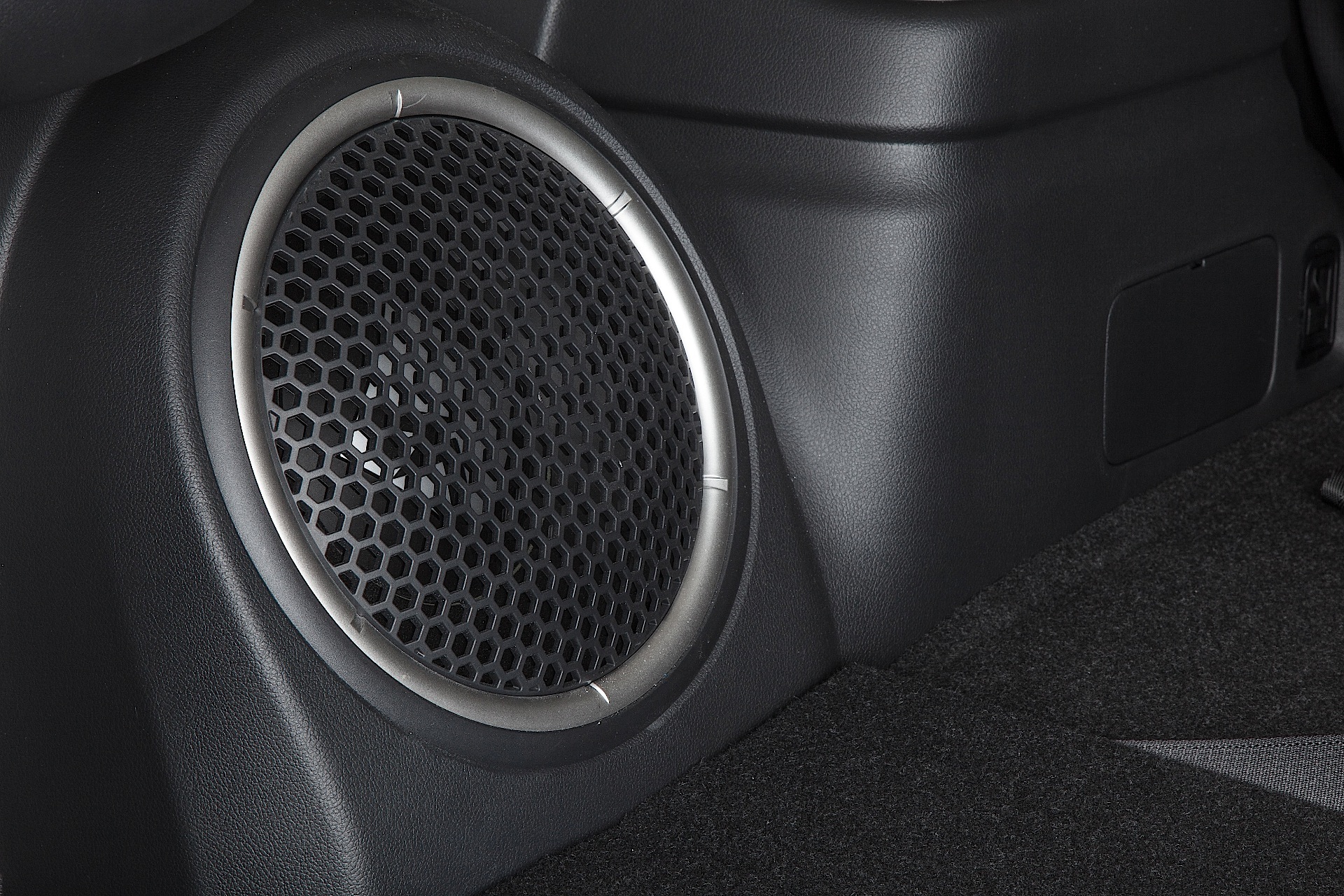 Mitsubishi Outlander / Airtrek photo 114