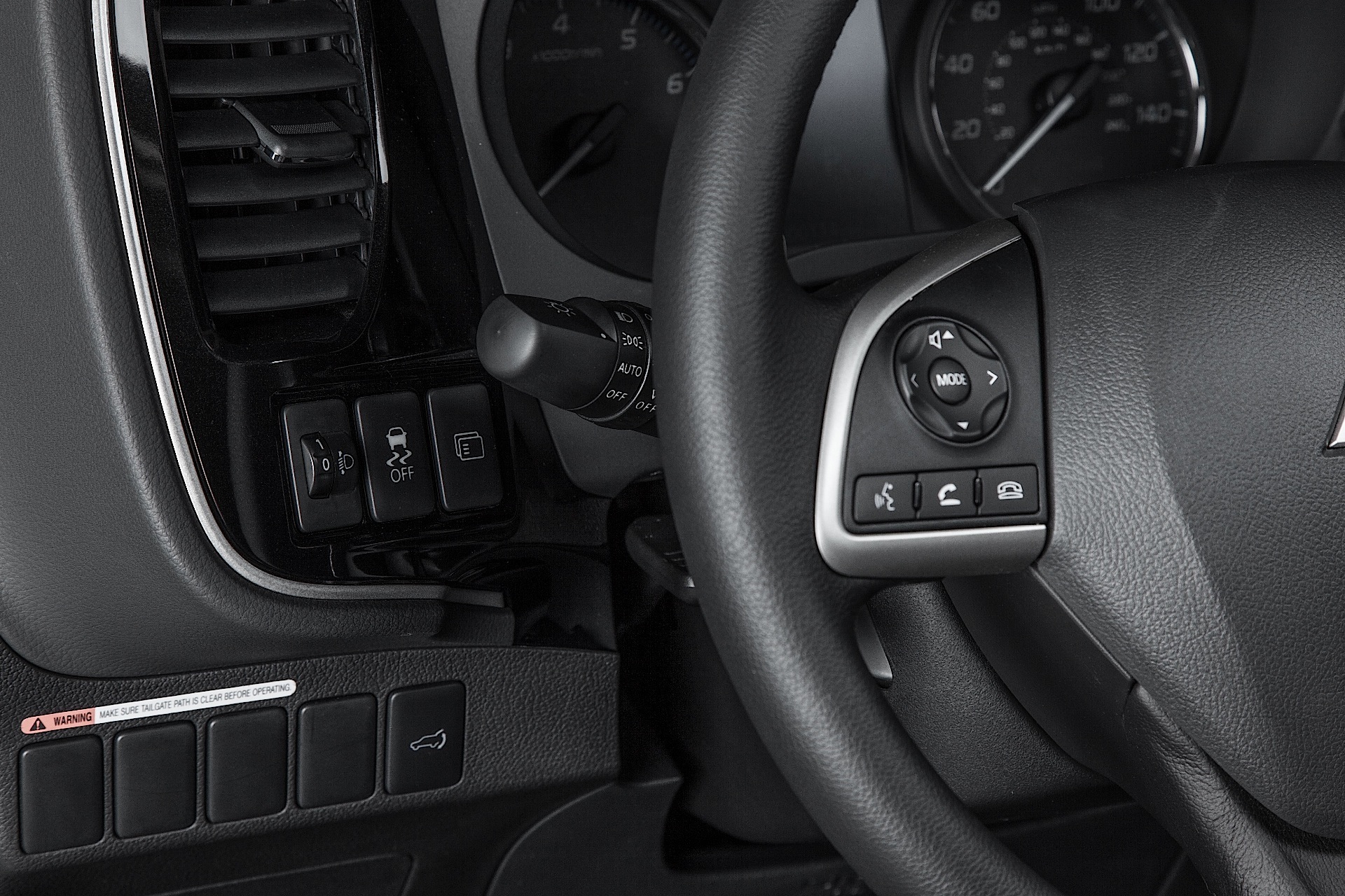 Mitsubishi Outlander / Airtrek photo 115