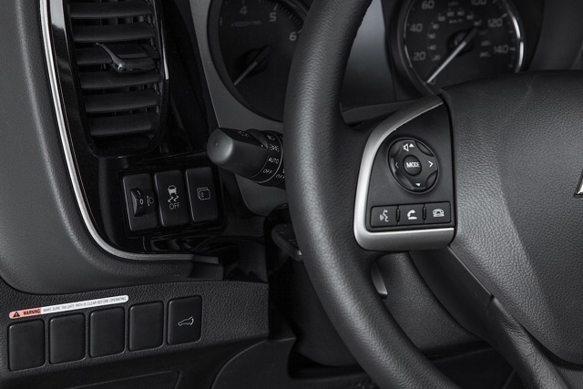 Mitsubishi Outlander / Airtrek photo 115