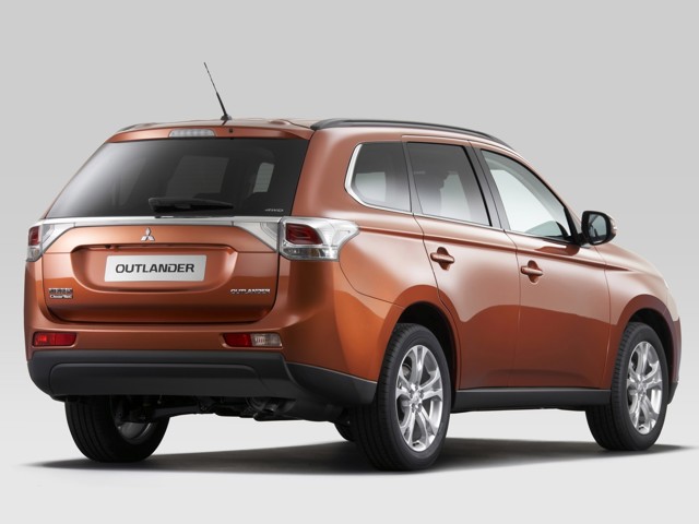 Mitsubishi Outlander / Airtrek photo 40