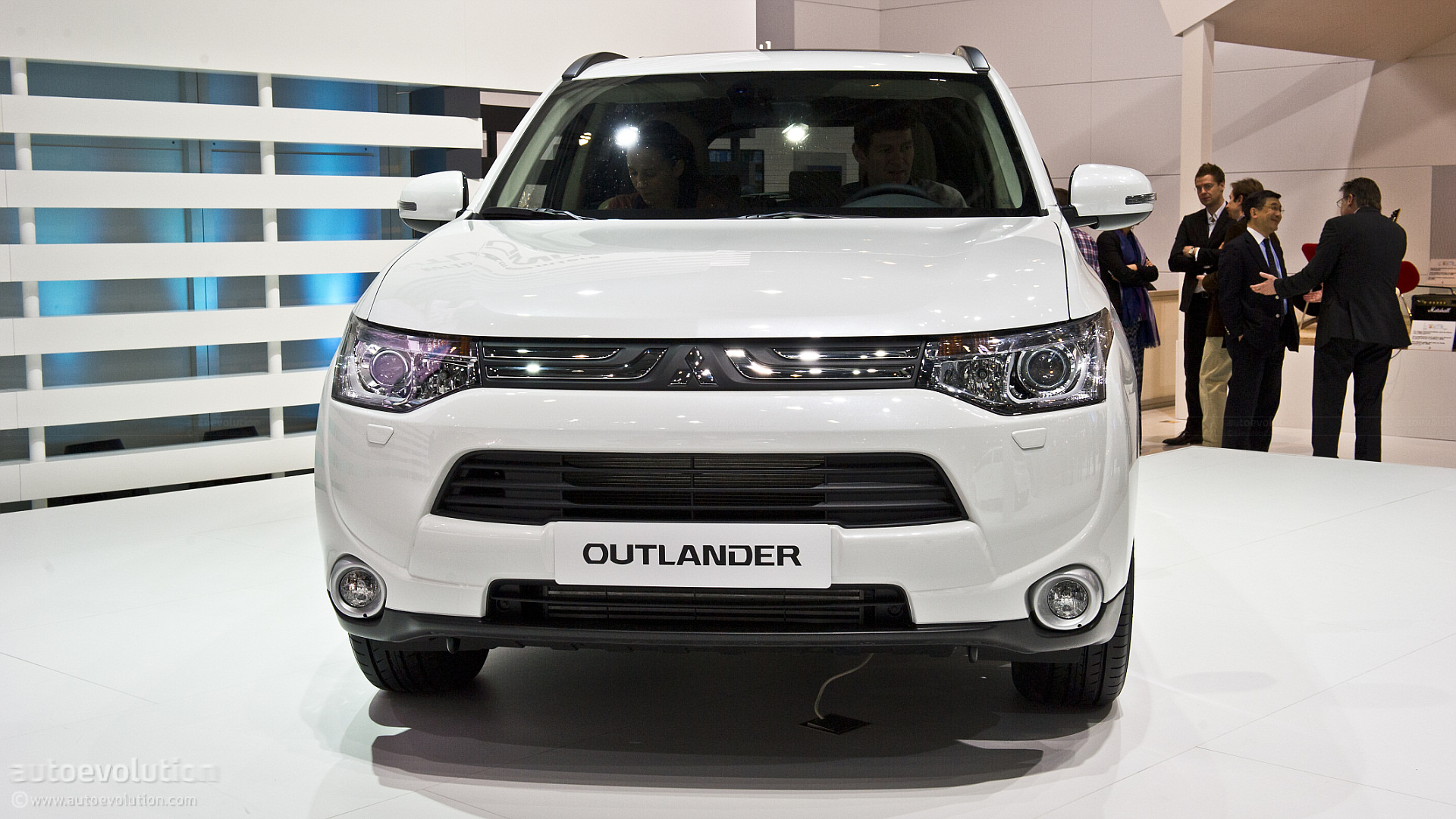 Mitsubishi Outlander / Airtrek photo 4