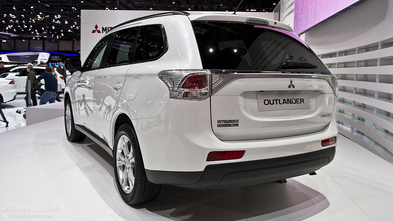 Mitsubishi Outlander / Airtrek photo 6