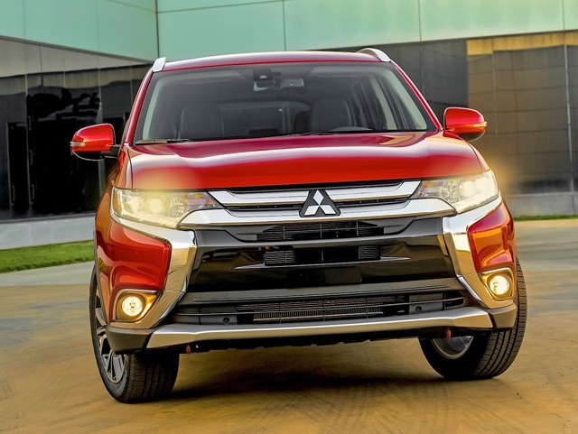 Mitsubishi Outlander / Airtrek photo 15