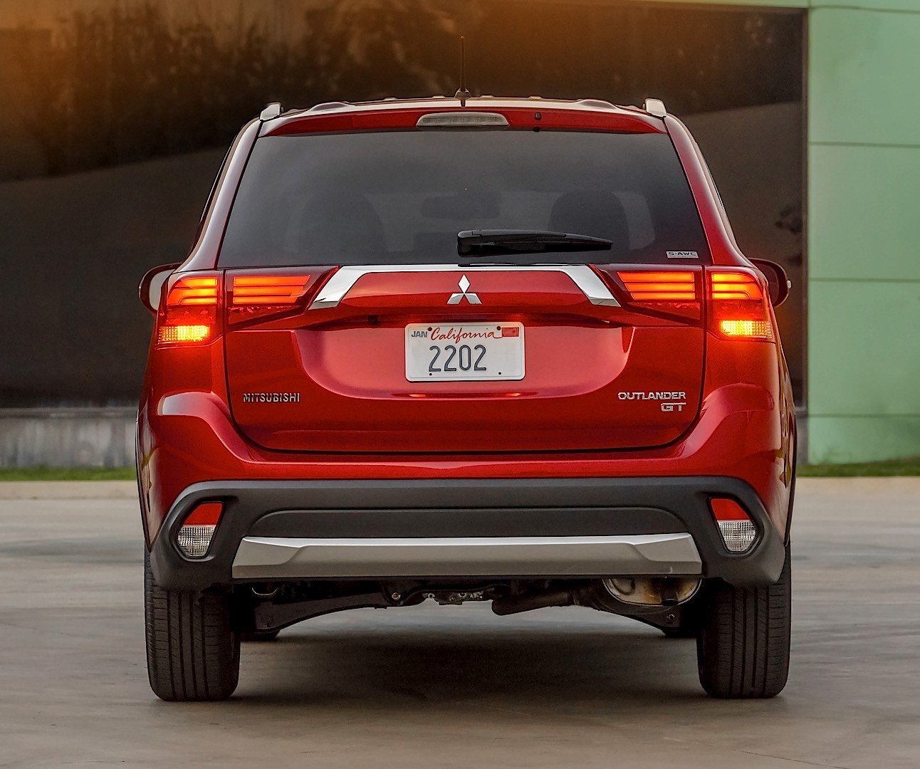 Mitsubishi Outlander / Airtrek photo 25