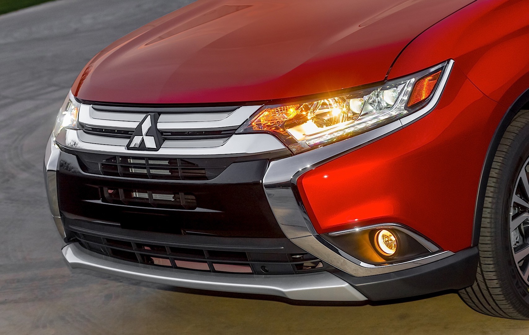 Mitsubishi Outlander / Airtrek photo 26