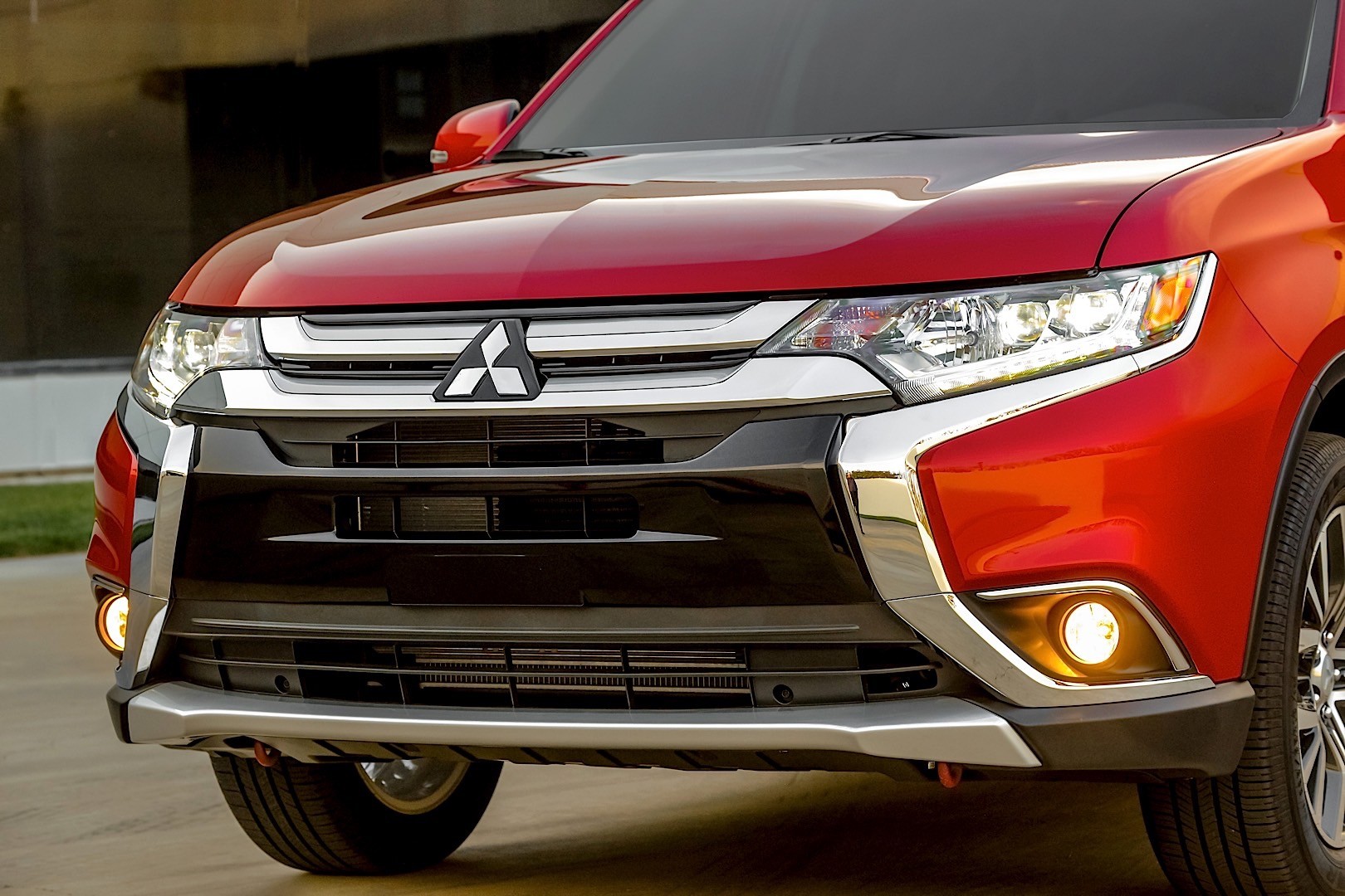 Mitsubishi Outlander / Airtrek photo 28