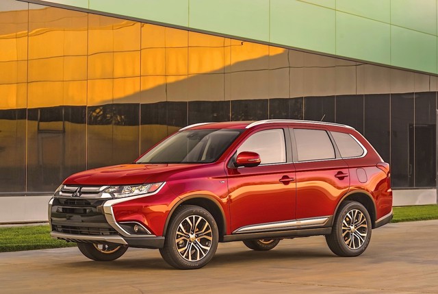 Mitsubishi Outlander / Airtrek photo 3