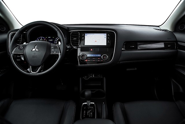 Mitsubishi Outlander / Airtrek photo 70
