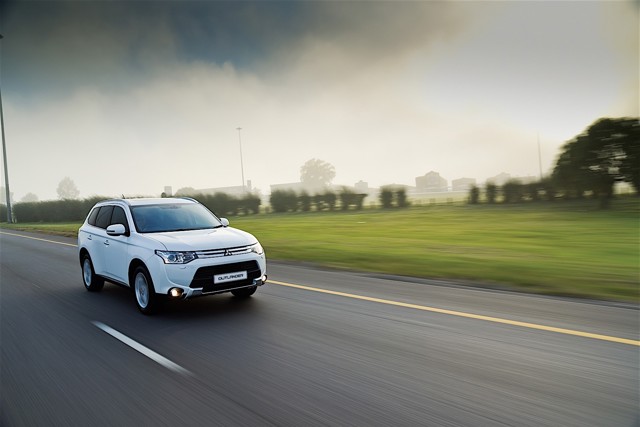 Mitsubishi Outlander / Airtrek photo 36