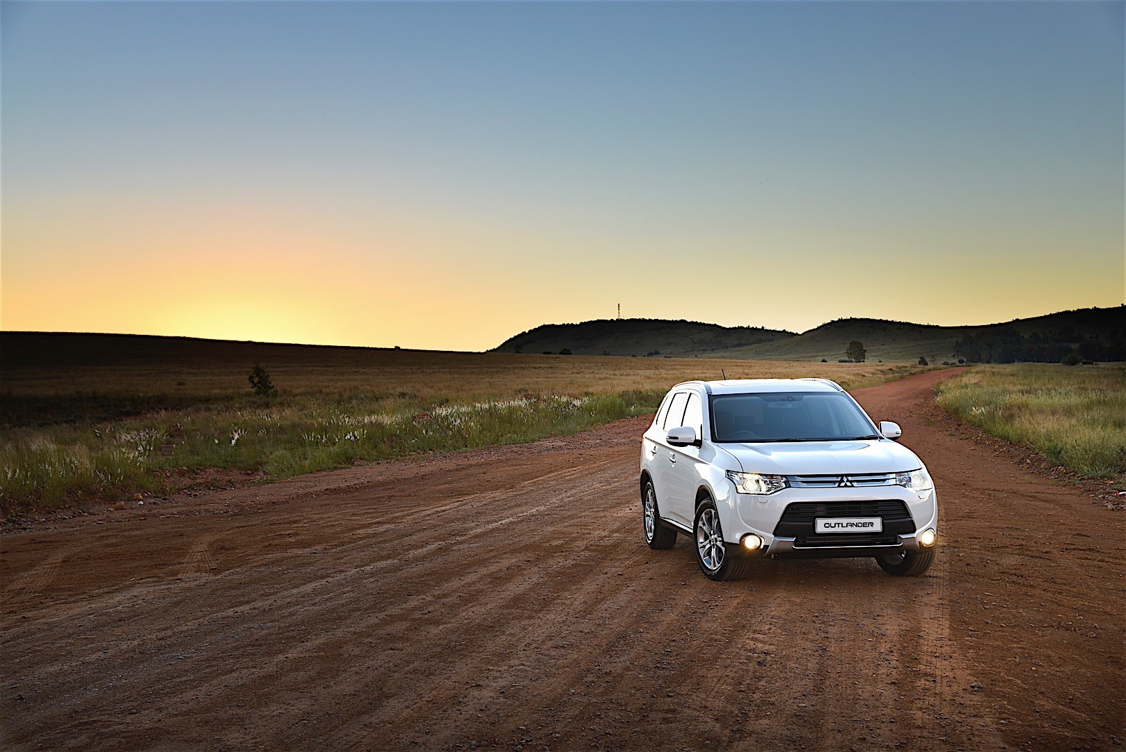 Mitsubishi Outlander / Airtrek photo 42