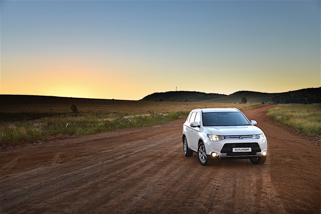 Mitsubishi Outlander / Airtrek photo 42