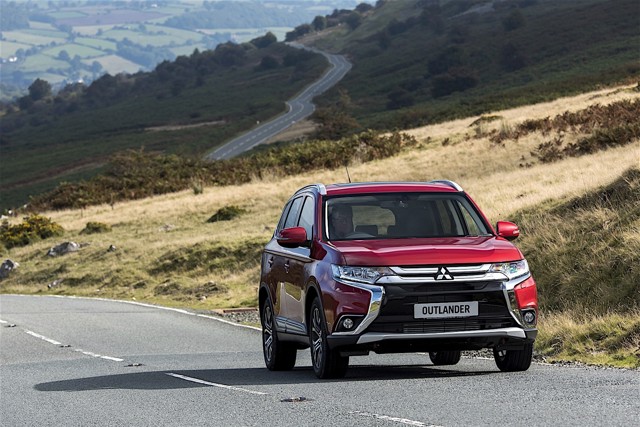 Mitsubishi Outlander / Airtrek photo 45