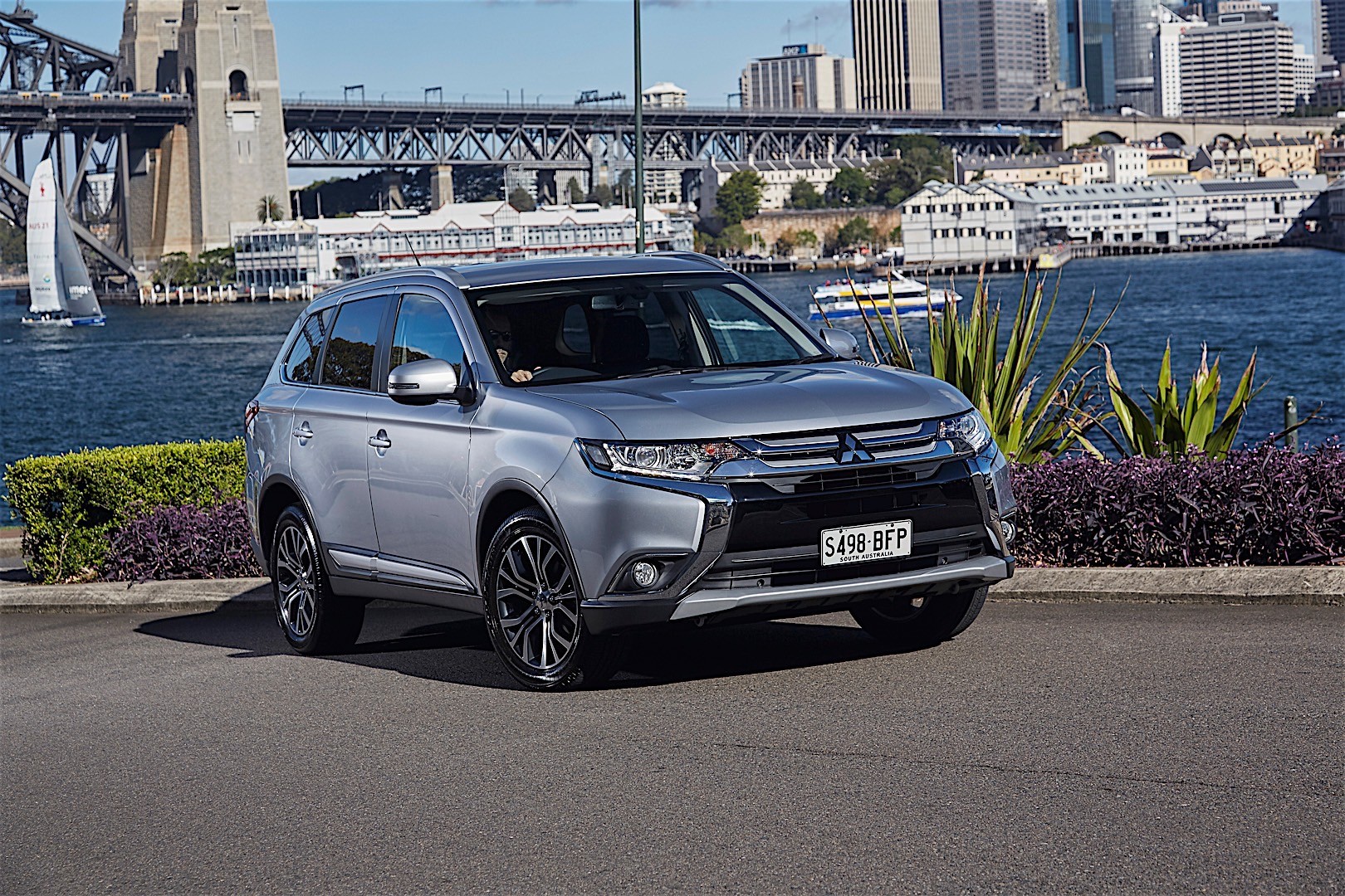 Mitsubishi Outlander / Airtrek photo 46