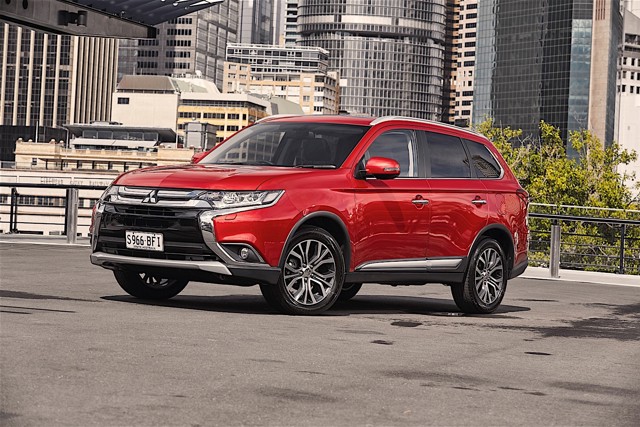 Mitsubishi Outlander / Airtrek photo 47