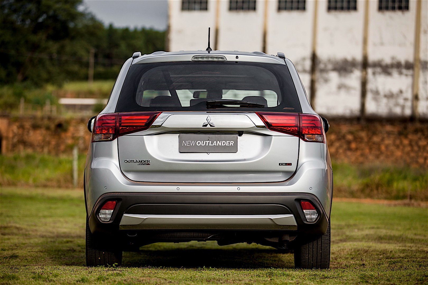 Mitsubishi Outlander / Airtrek photo 50