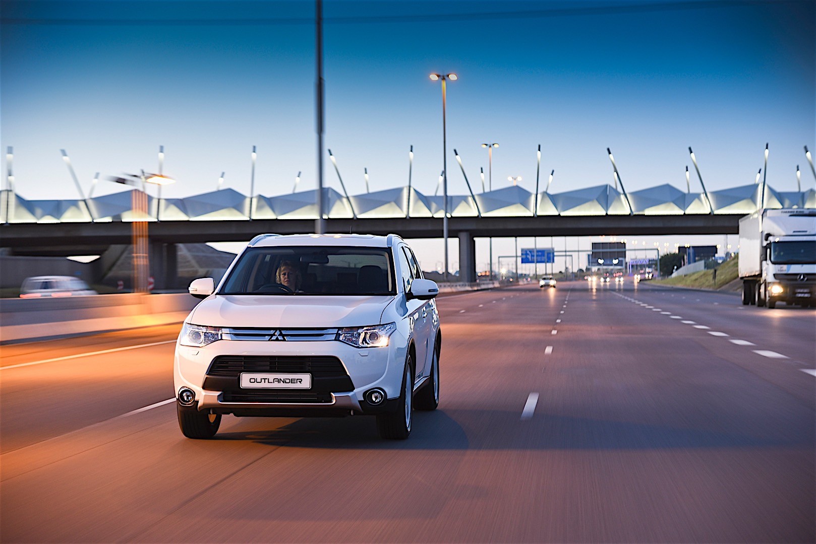 Mitsubishi Outlander / Airtrek photo 53