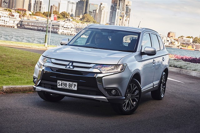 Mitsubishi Outlander / Airtrek photo 58