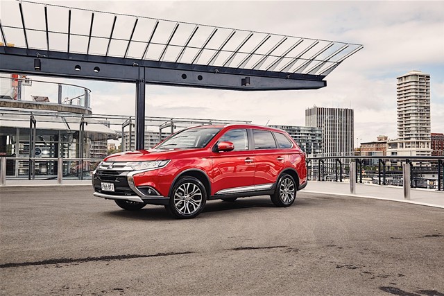 Mitsubishi Outlander / Airtrek photo 62