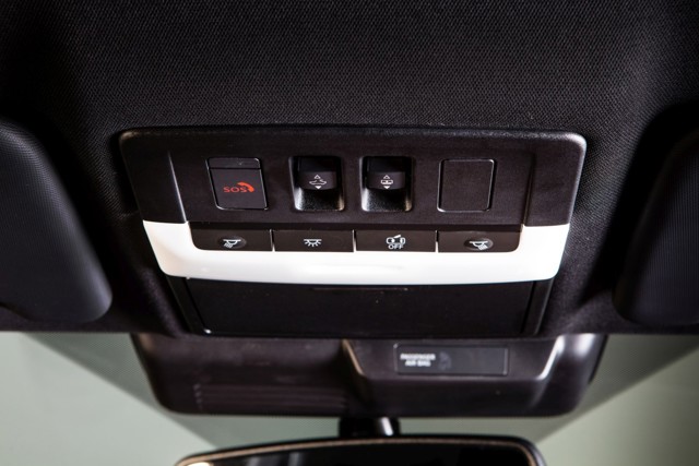 Mitsubishi Outlander / Airtrek photo 65
