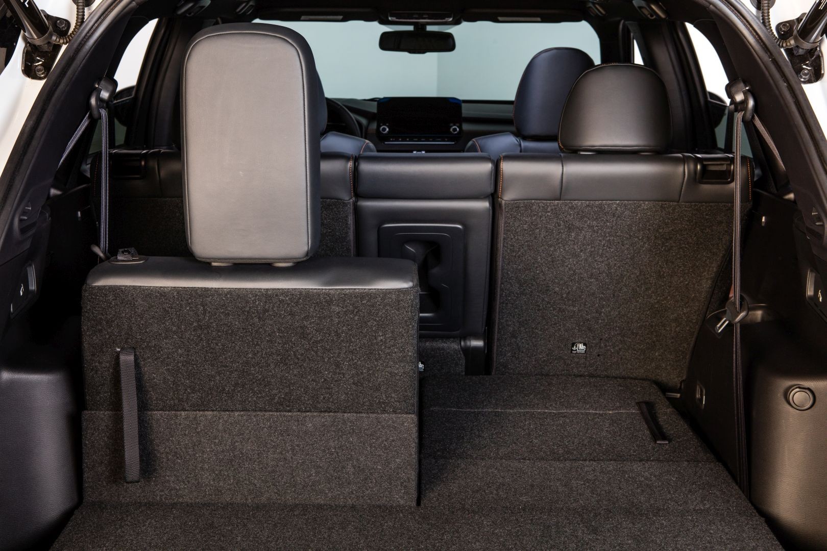 Mitsubishi Outlander / Airtrek photo 68