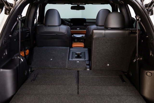 Mitsubishi Outlander / Airtrek photo 71