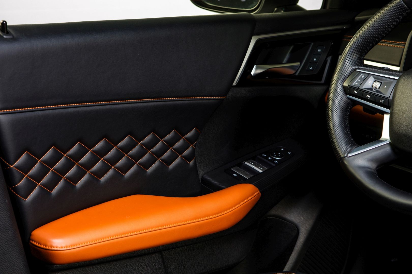 Mitsubishi Outlander / Airtrek photo 75