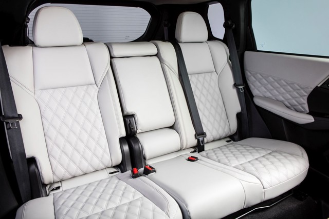 Mitsubishi Outlander / Airtrek photo 44