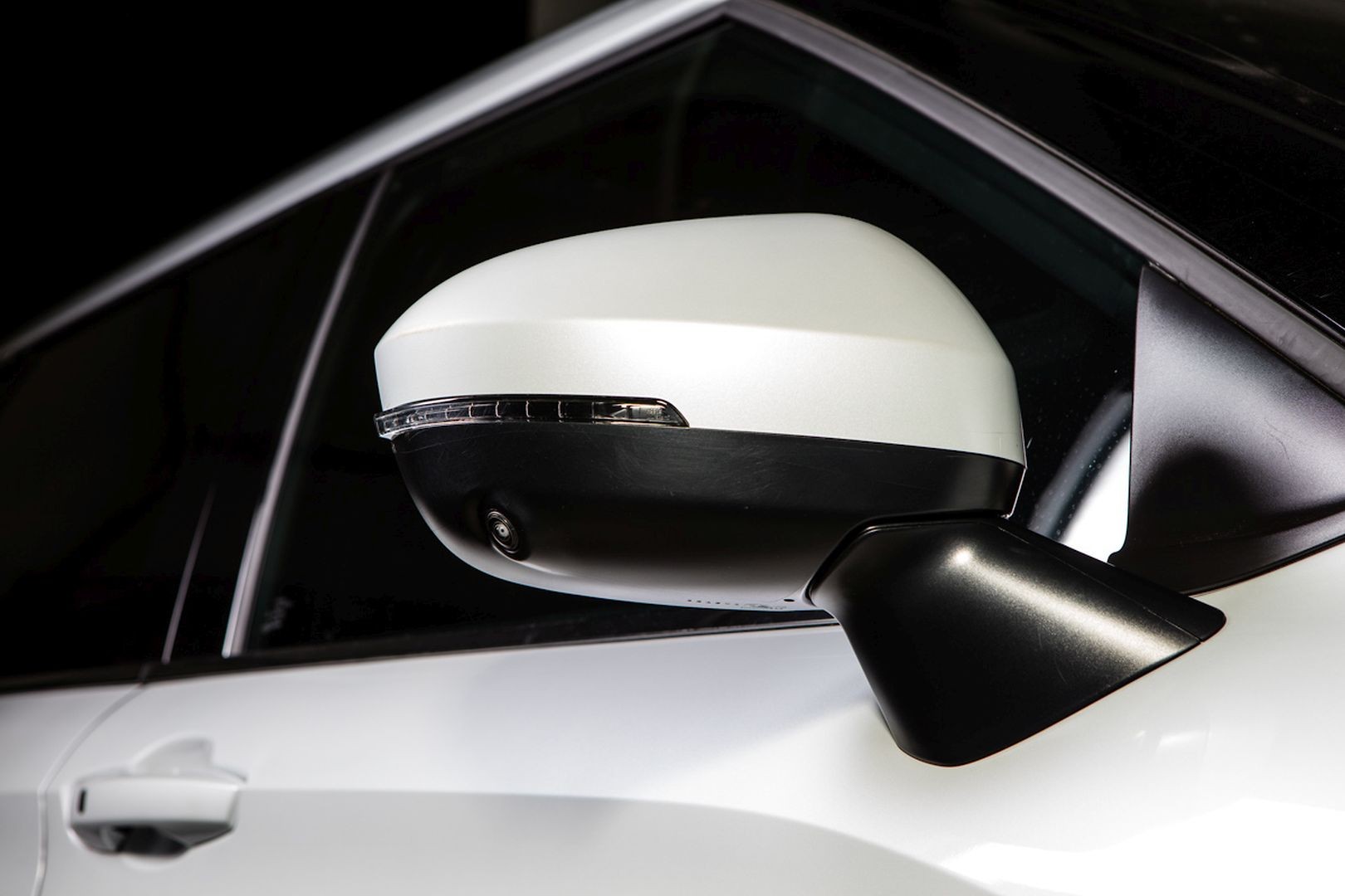 Mitsubishi Outlander / Airtrek photo 17