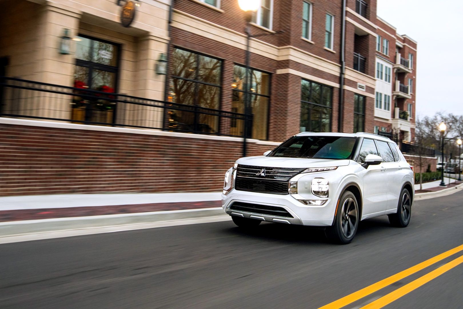 Mitsubishi Outlander / Airtrek photo 35