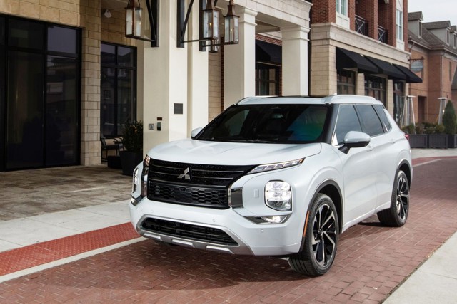 Mitsubishi Outlander / Airtrek photo 36