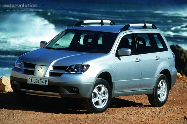 Mitsubishi Outlander / Airtrek photo 8
