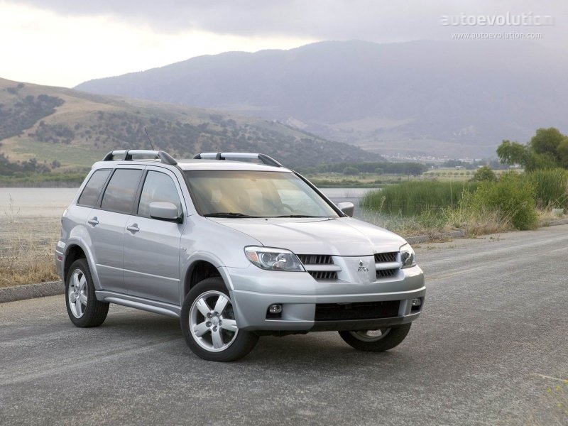 Mitsubishi Outlander / Airtrek photo 9