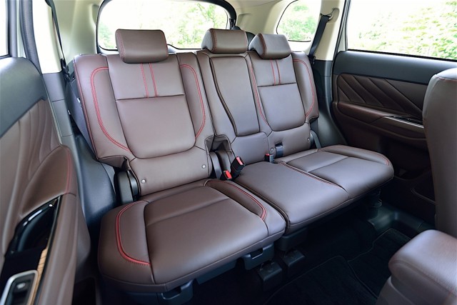 Mitsubishi Outlander / Airtrek photo 79