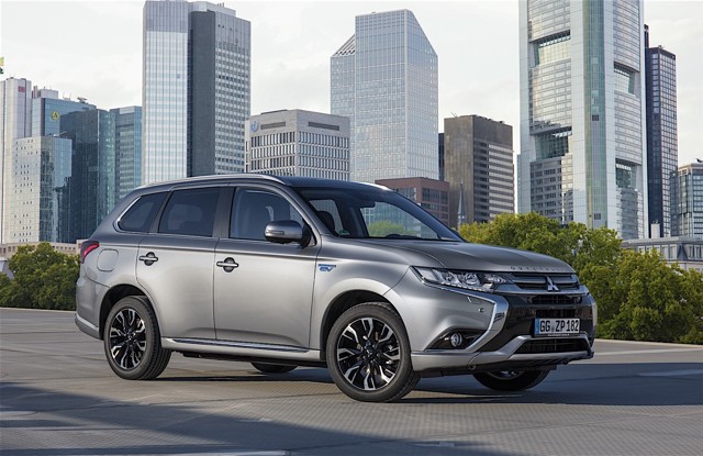 Mitsubishi Outlander / Airtrek photo 3